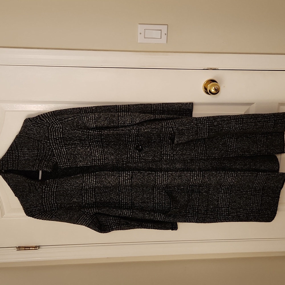 Carly Jean Los Angeles Eleanor Coat